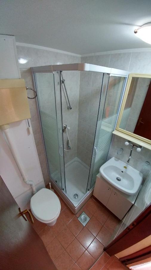 Apartments And Rooms Bova Baška Екстериор снимка
