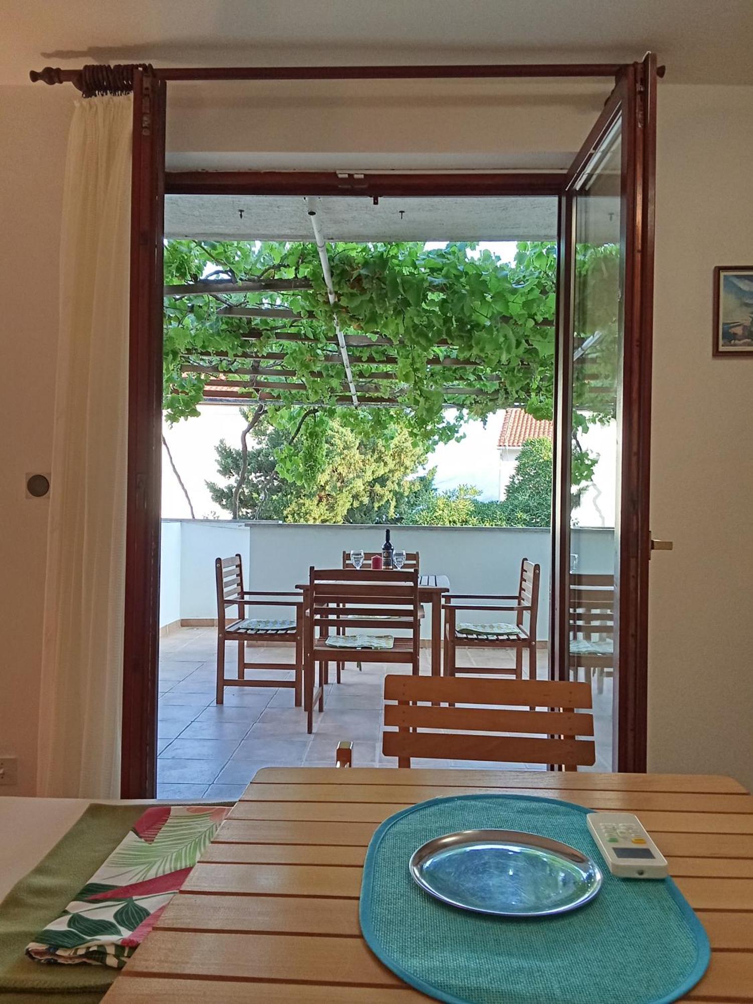 Apartments And Rooms Bova Baška Екстериор снимка