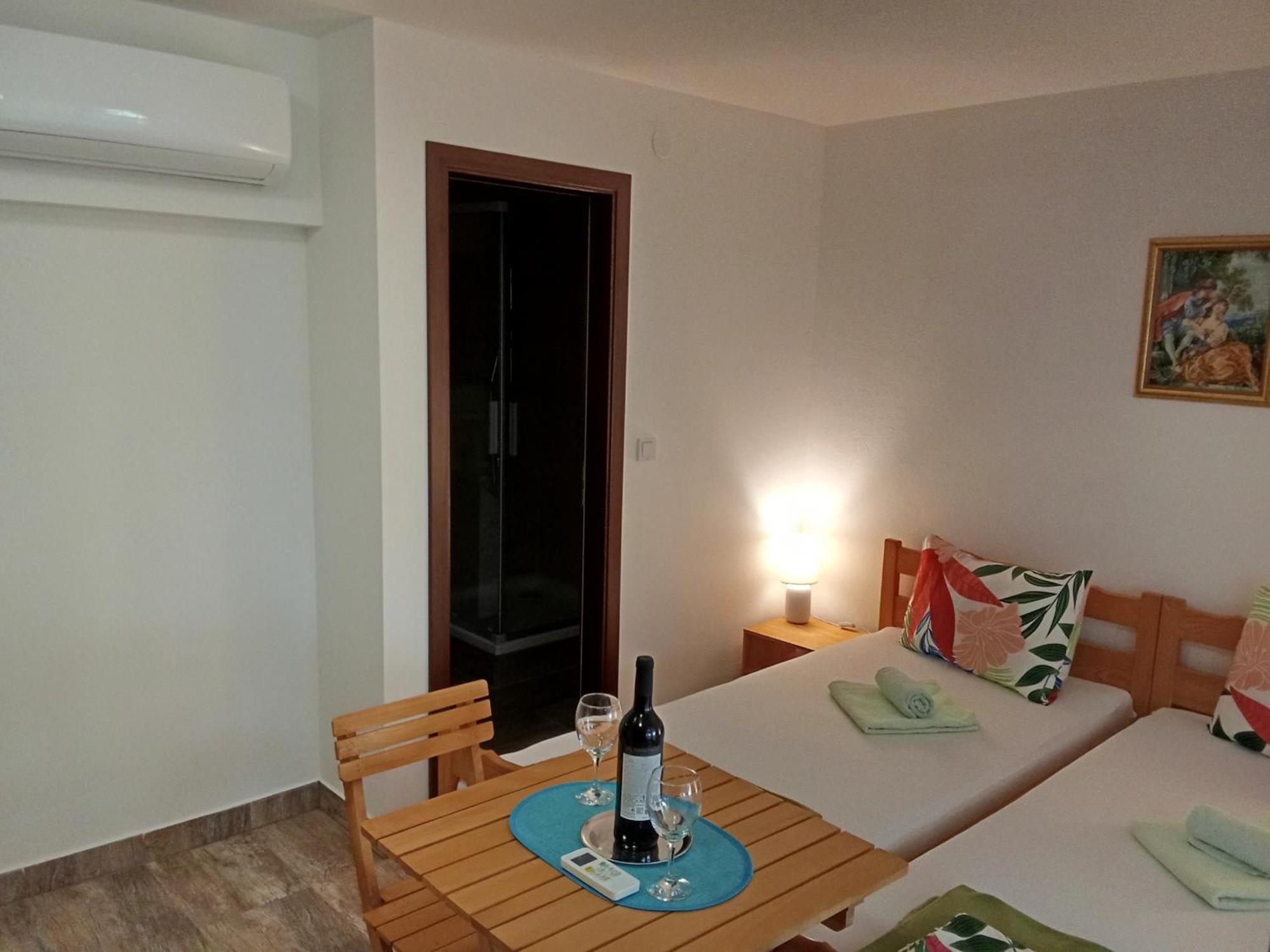 Apartments And Rooms Bova Baška Екстериор снимка