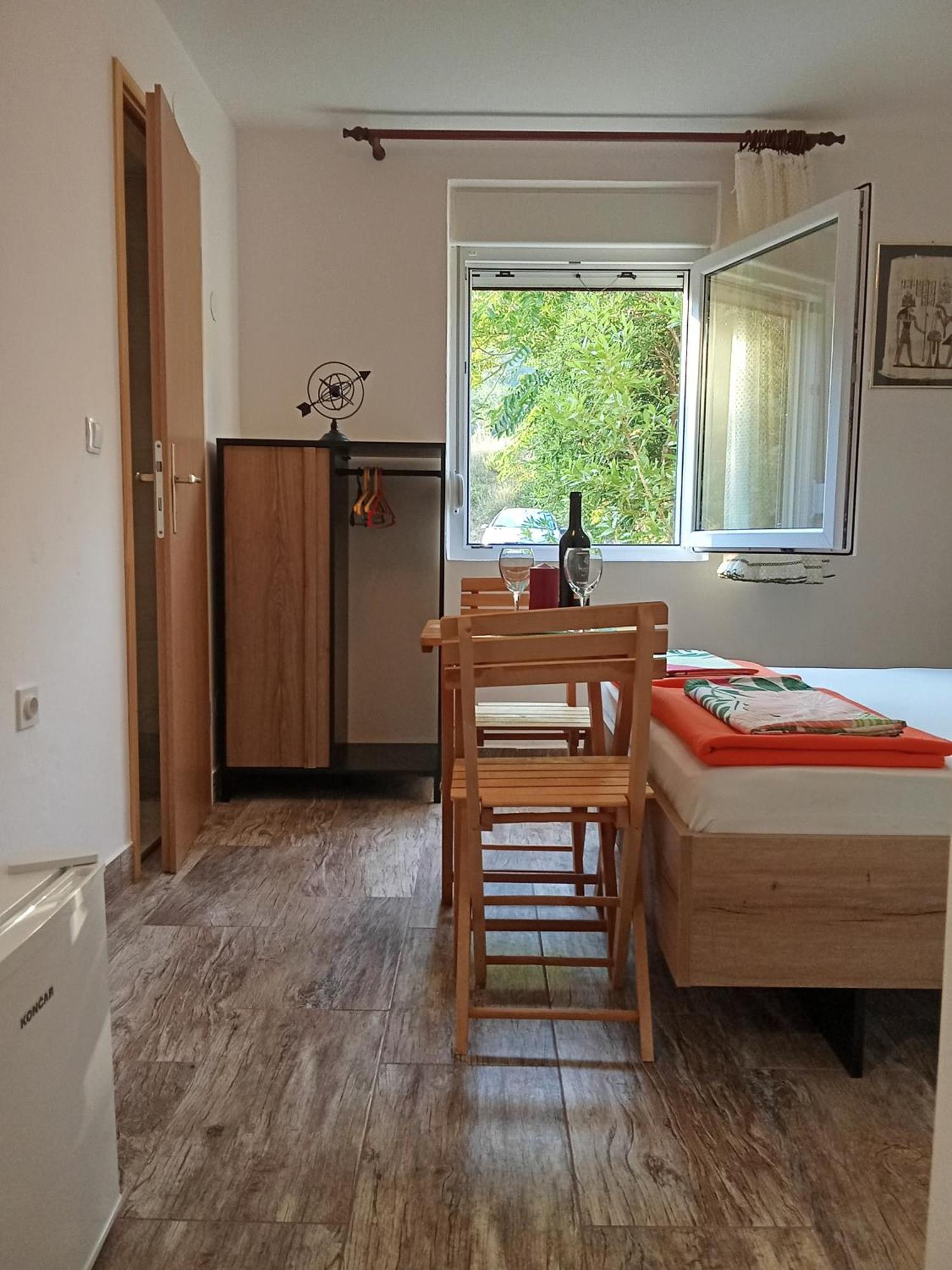 Apartments And Rooms Bova Baška Екстериор снимка