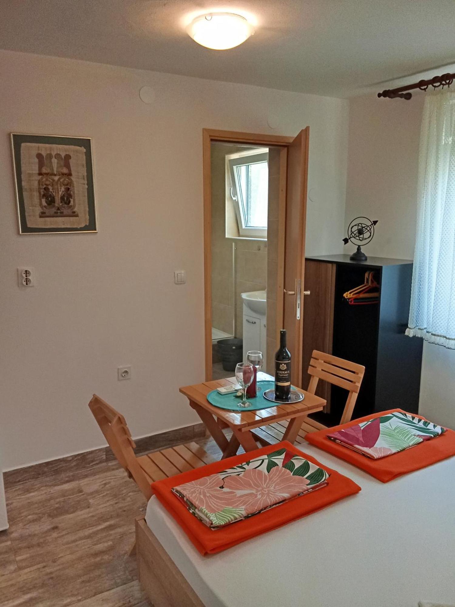 Apartments And Rooms Bova Baška Екстериор снимка