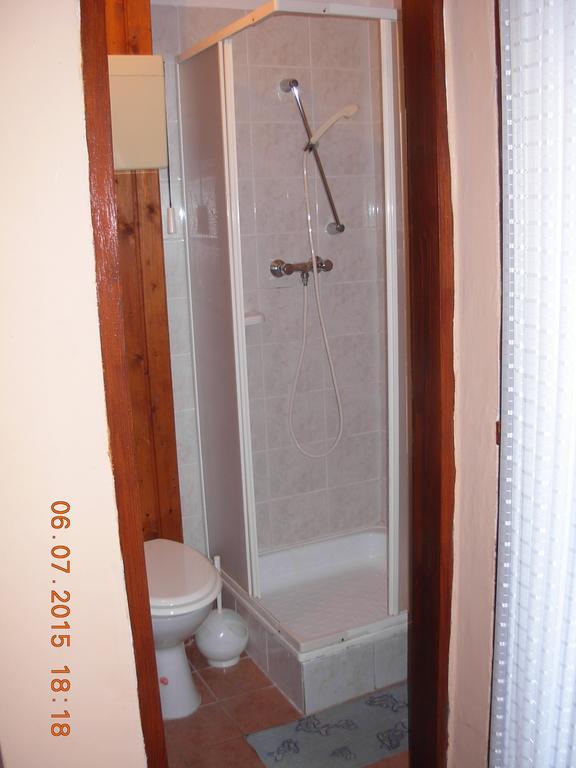 Apartments And Rooms Bova Baška Екстериор снимка